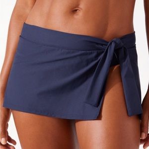 Tommy Bahama side-tie skirted bikini bottoms